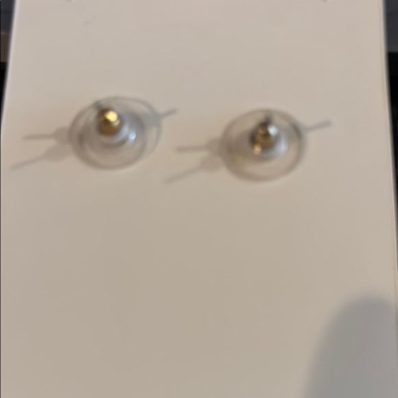 Elegant Gold and White Beaded Tassel Earrings - Picture 3 of 3